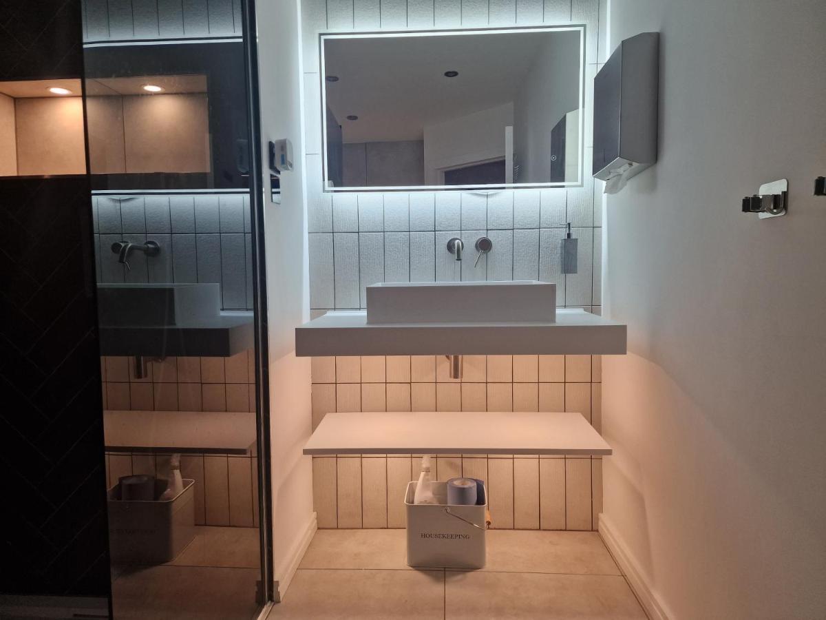 Beautiful Rooms In Лондон Екстериор снимка