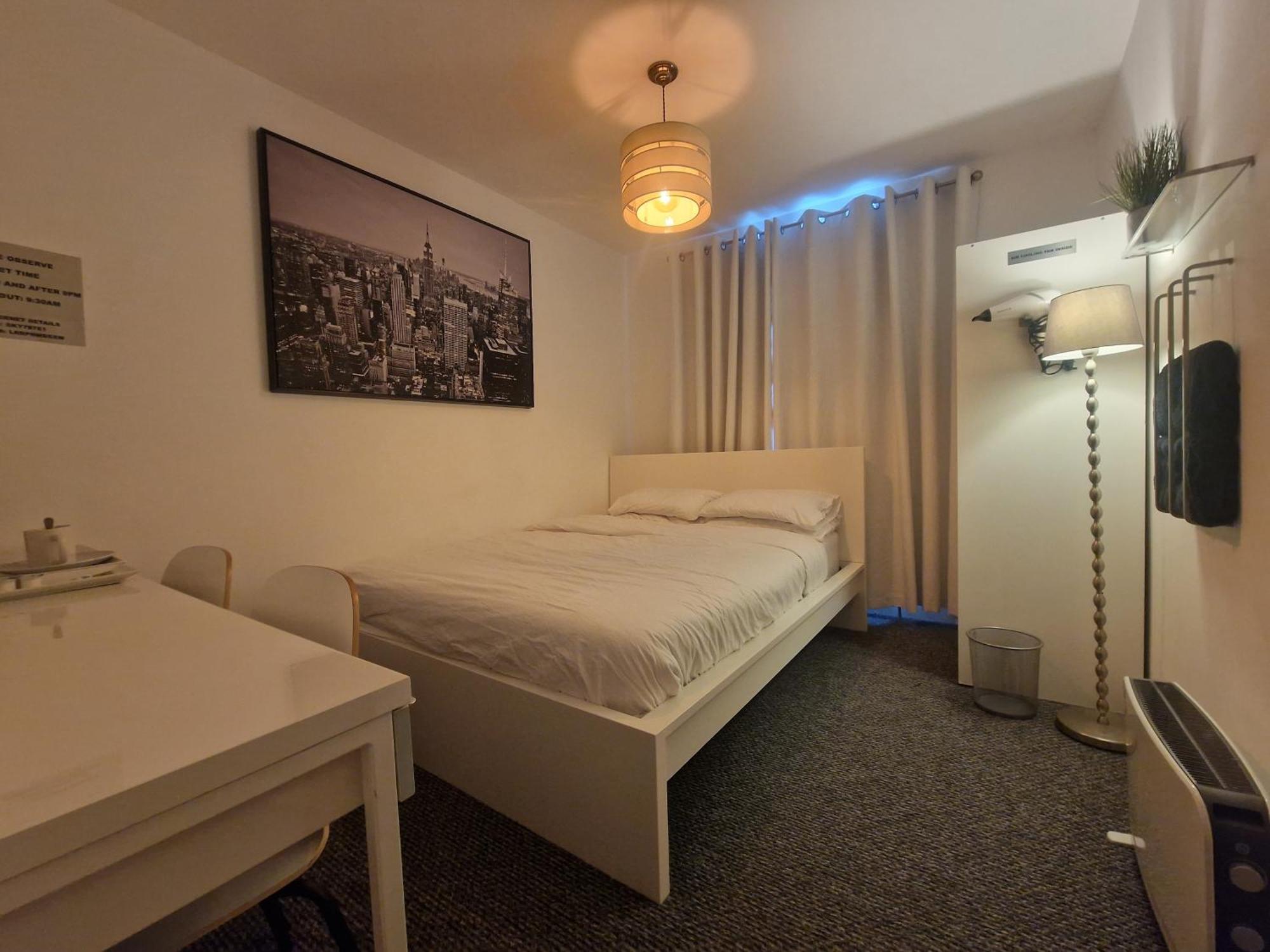 Beautiful Rooms In Лондон Екстериор снимка